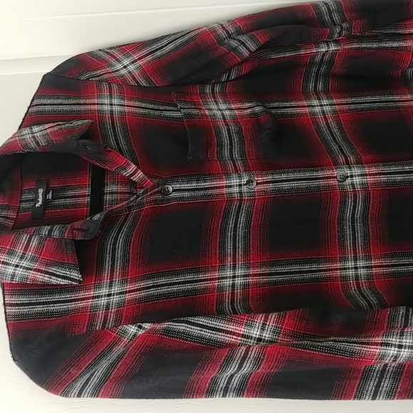 Madewell Red & Black Plaid Flannel - Picture 5 of 17